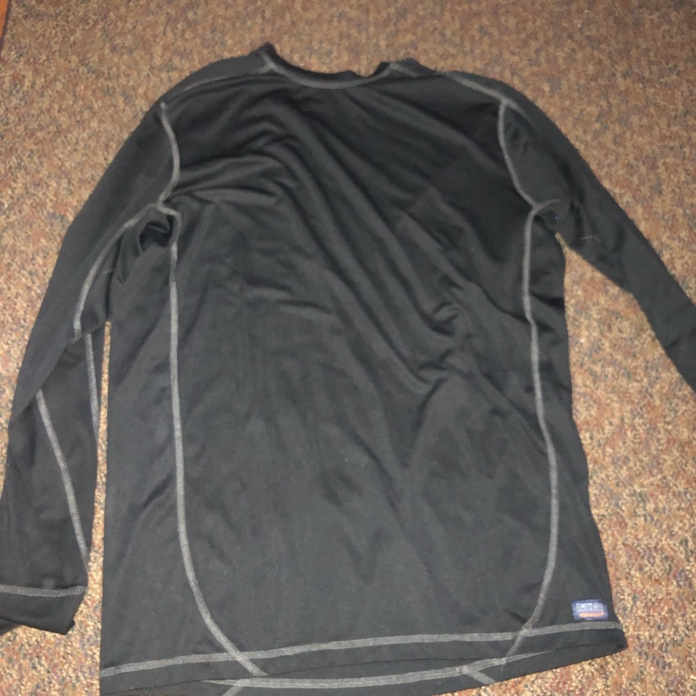 Smith’s workwear dry fit long sleeve shirt.